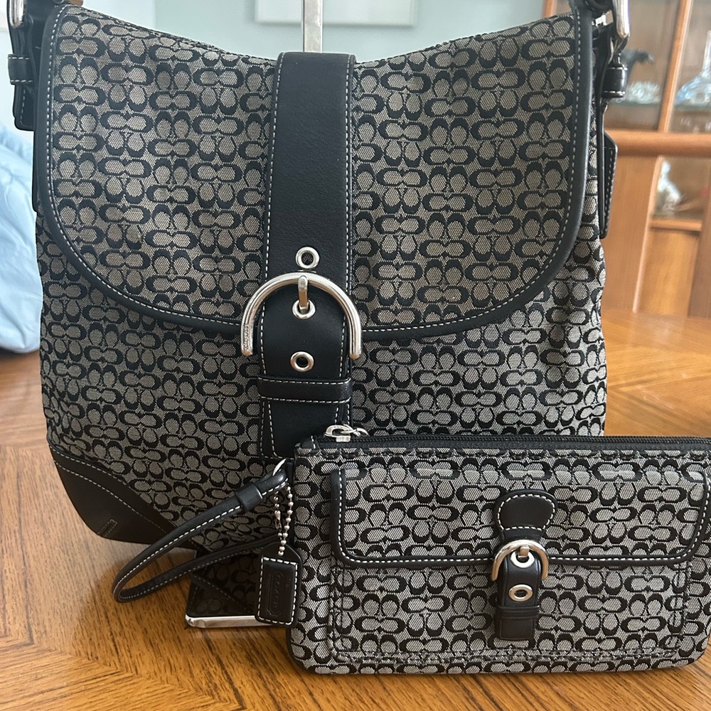 Like New Coach Stylish Black and Gray Patterned Women's Bag Set